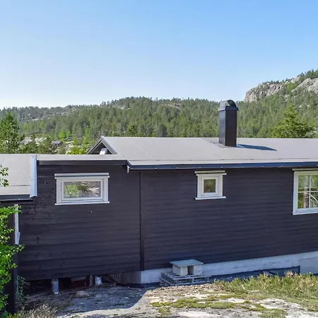 4 Bedroom Lovely In