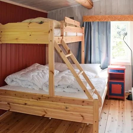 4 Bedroom Lovely In *