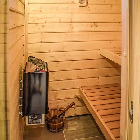 4 Bedroom Lovely In Сasa de vacaciones *